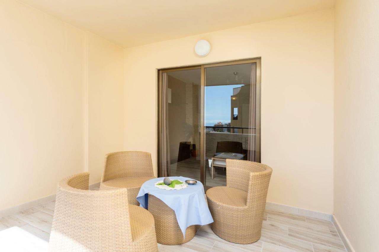Tropic En Castle Harbour Apartment *